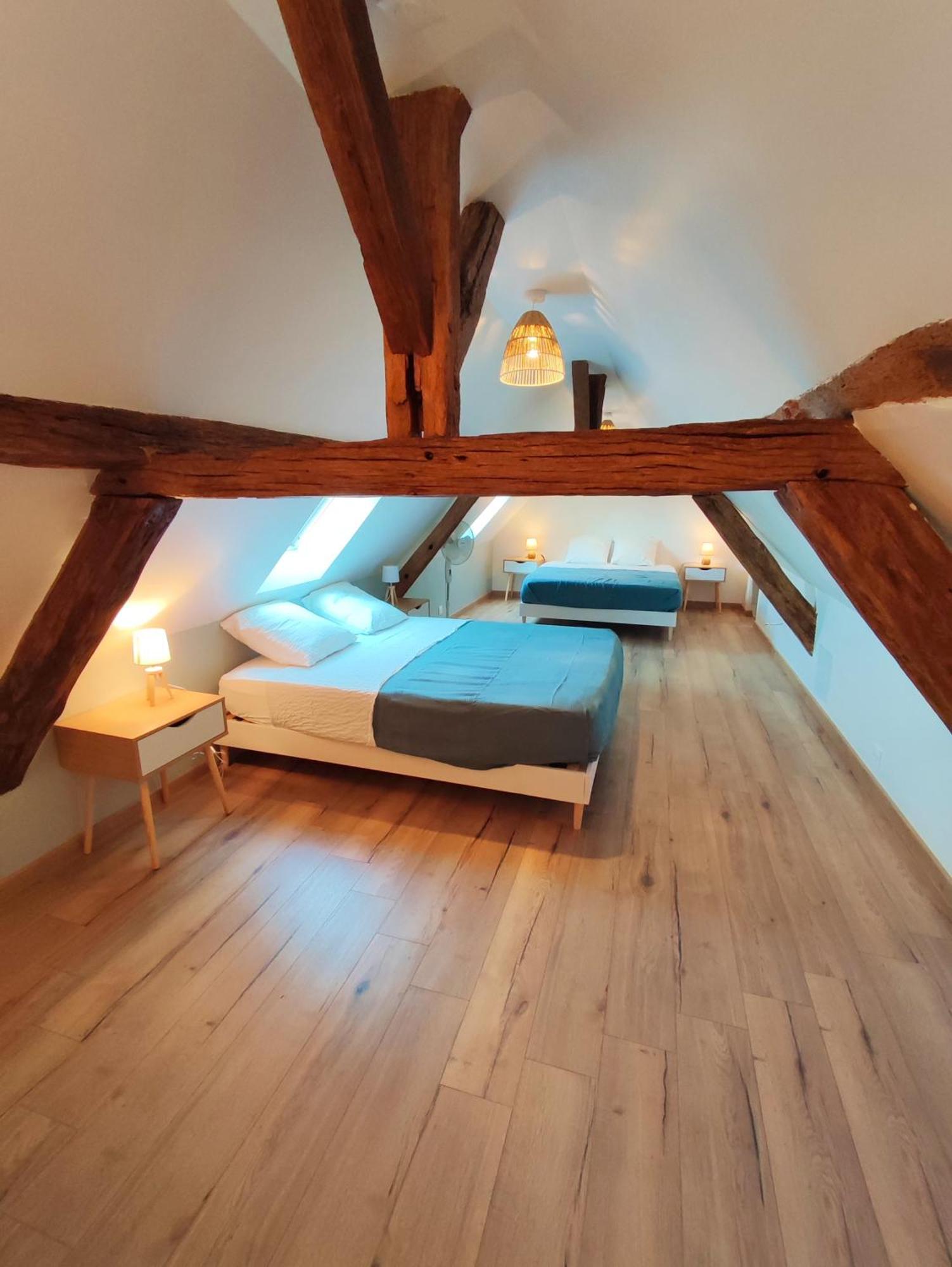 De La Courtaudiere Le Petit-Pressigny